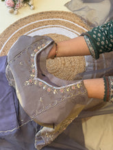 Pure tissue A-line suit with heavy handworked sleeves-Lavender